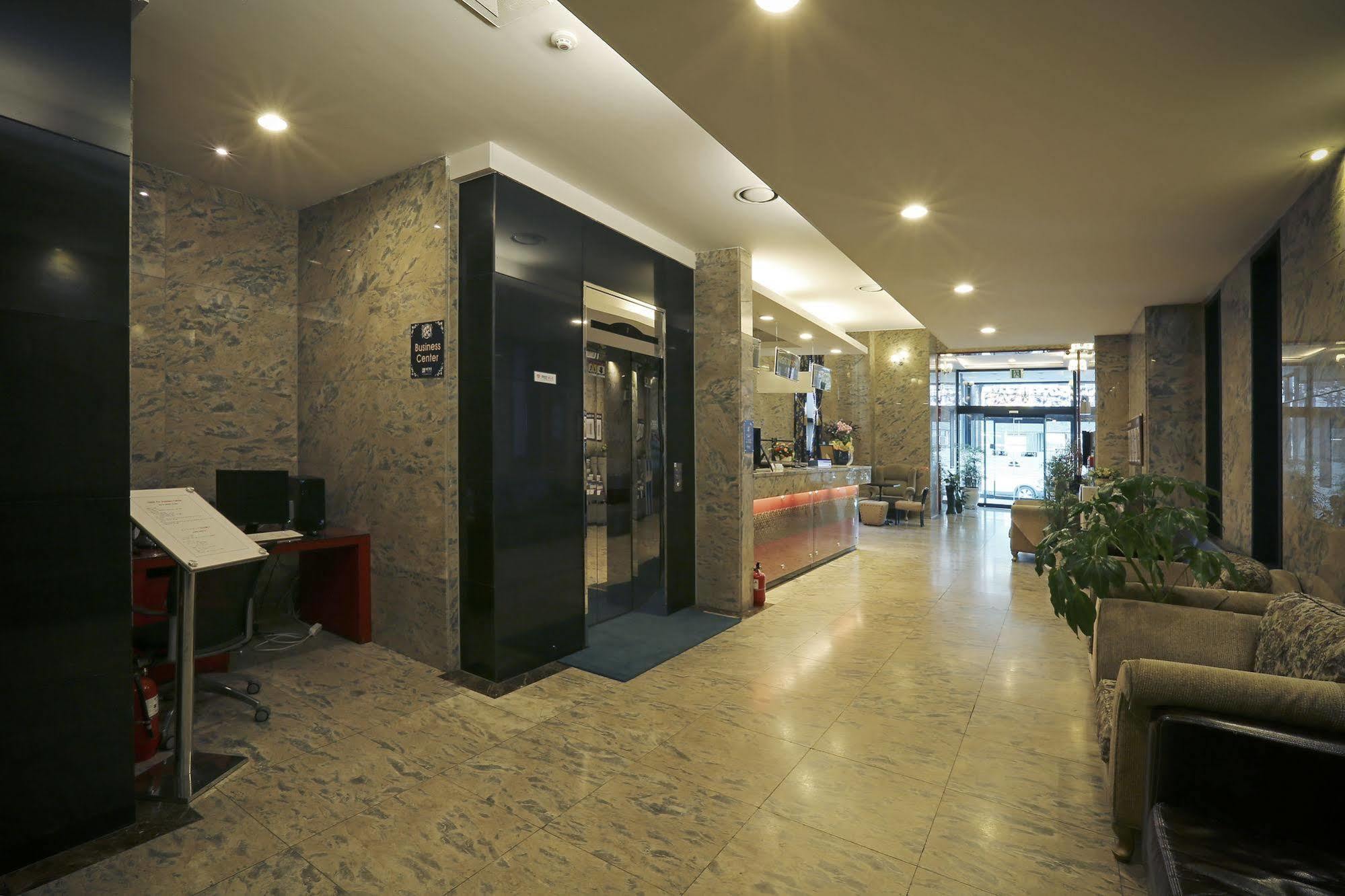 Cheonan Metro Tourist Hotel Экстерьер фото
